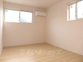 その他部屋・スペース　寝室にもエアコンあり