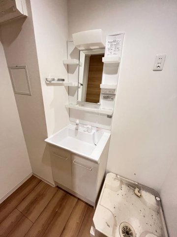 洗面設備　独立洗面台で身支度をすべて済ませてしまいましょう