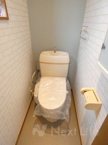 ウエストウイングのトイレ写真