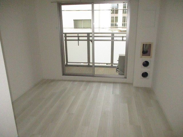 居室・リビング　写真は同マンションの別のお部屋のものです