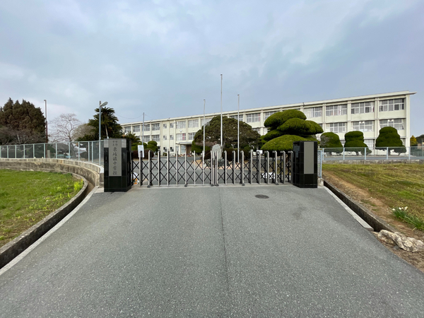 中学校　宇部市立東岐波中学校（中学校）まで2361m
