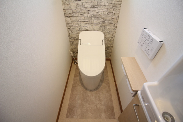 ＪＲ日豊本線 日出駅 徒歩18分 1階建 築7年のトイレ写真