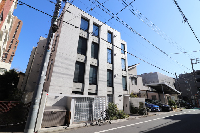 ラピス白金の外観写真