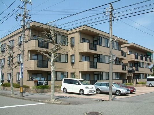 富山地鉄富山市内線 堀川小泉駅 徒歩7分 築29年
