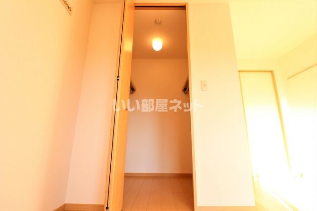 ＪＲ宇都宮線 小山駅 徒歩45分 3階建 築20年の内装写真