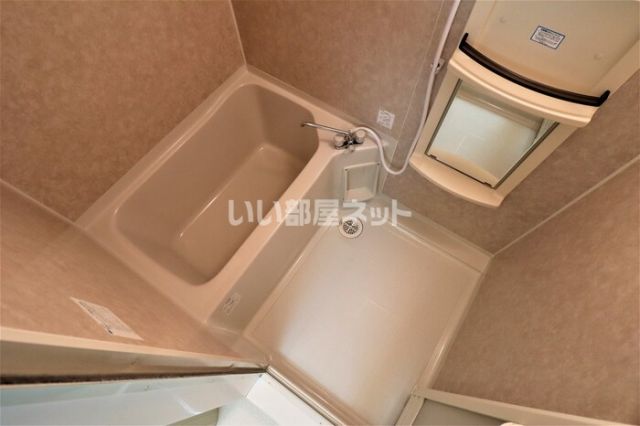 ＪＲ宇都宮線 小山駅 徒歩45分 3階建 築20年の風呂写真