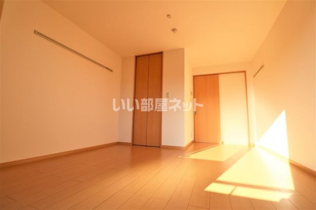 ＪＲ宇都宮線 小山駅 徒歩45分 3階建 築20年の内装写真