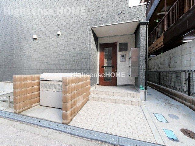 エントランス　建物の内部です