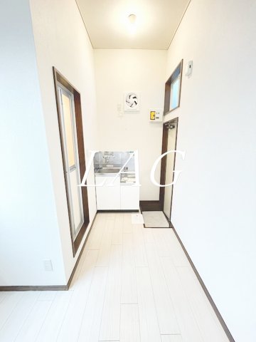 玄関　玄関です。