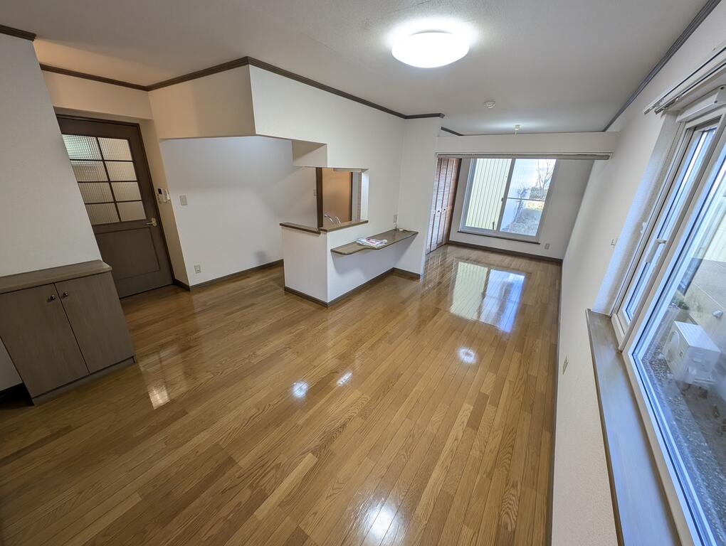 ハートウェルハウスVII 澄川町の居間写真