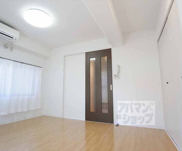 トワール高野の居間写真