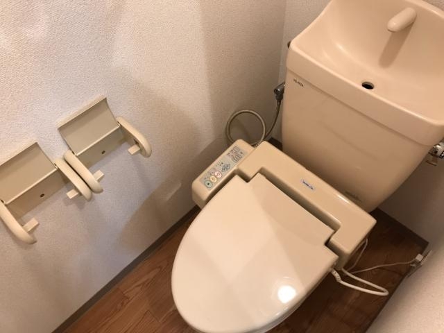 コンフォース本宿のトイレ写真