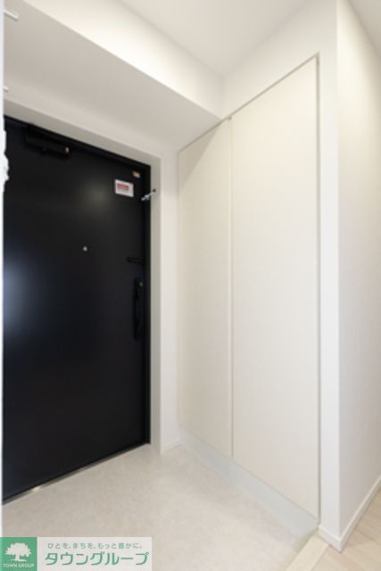 玄関　※写真は同タイプ住戸です。