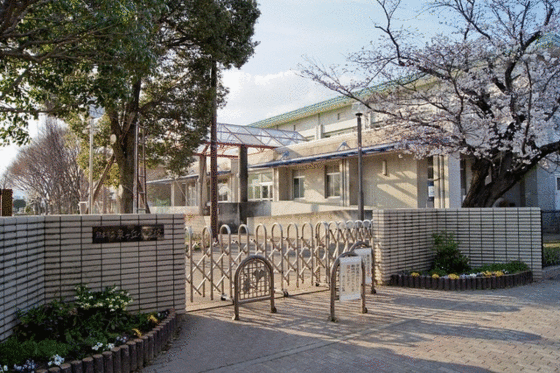 小学校　熊本市立錦ケ丘小学校（小学校）まで750m