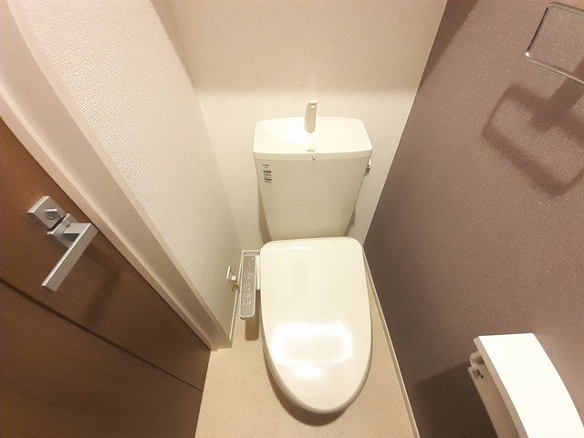 トイレ　シンプルで使いやすいトイレです