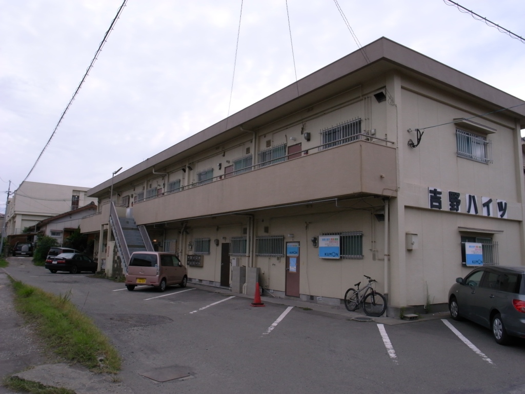 【鹿児島市吉野町のマンションの駐車場】