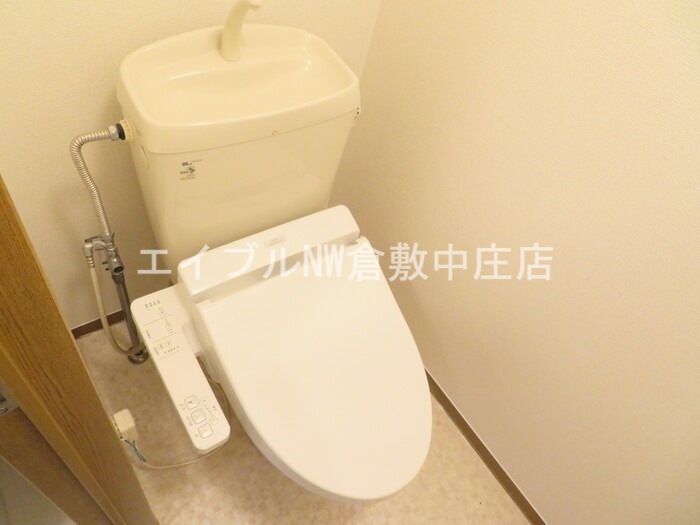 【倉敷市茶屋町のアパートのトイレ】