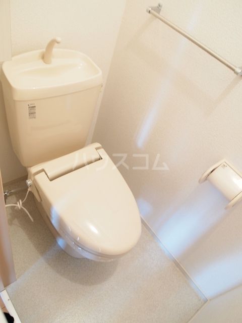 【半田市乙川太田町のアパートのトイレ】