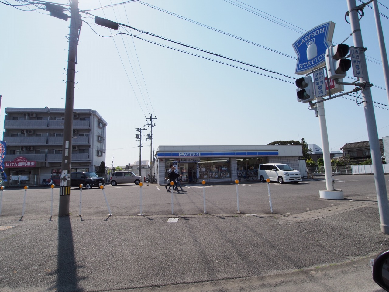 コンビニ　ローソン徳島中島田町店（コンビニ）まで102m