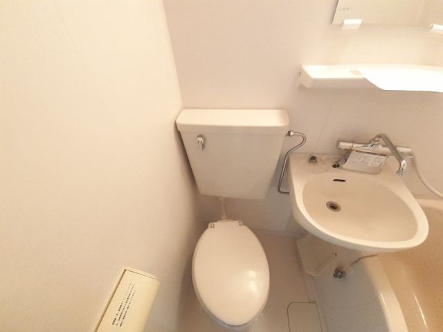 【カルミアハウスのトイレ】