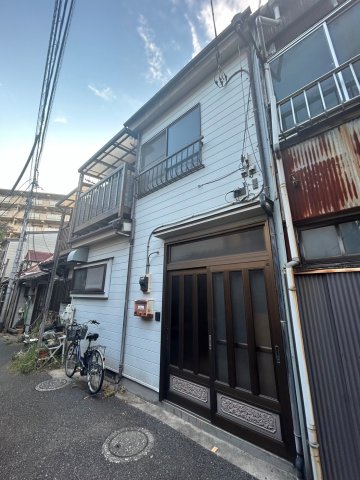 本郷4丁目長屋の建物外観