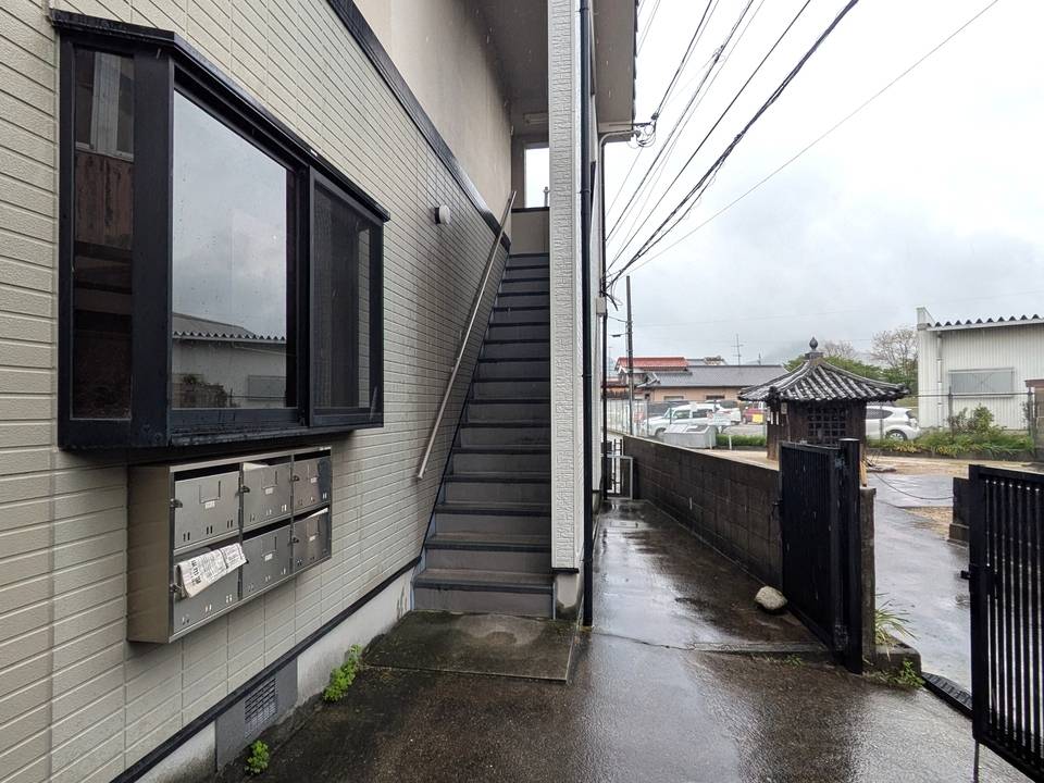 エントランス　アプローチ