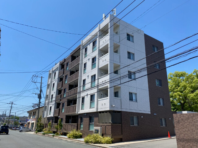 糟屋郡志免町志免のマンションの建物外観