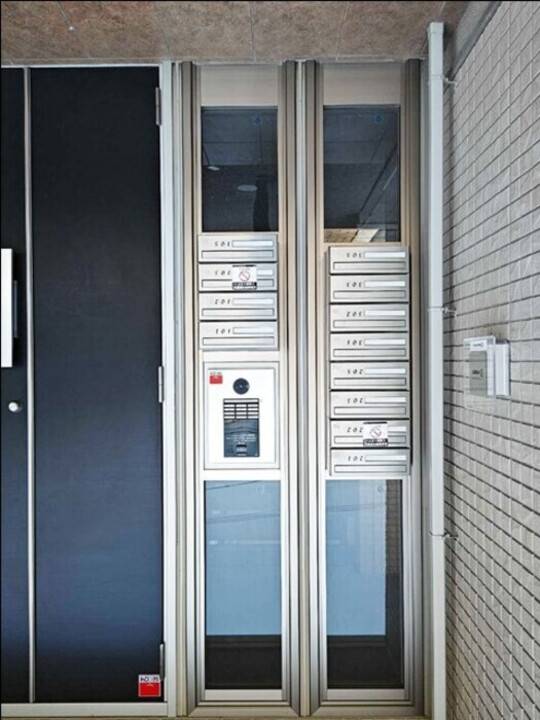 エントランス　メールBOX