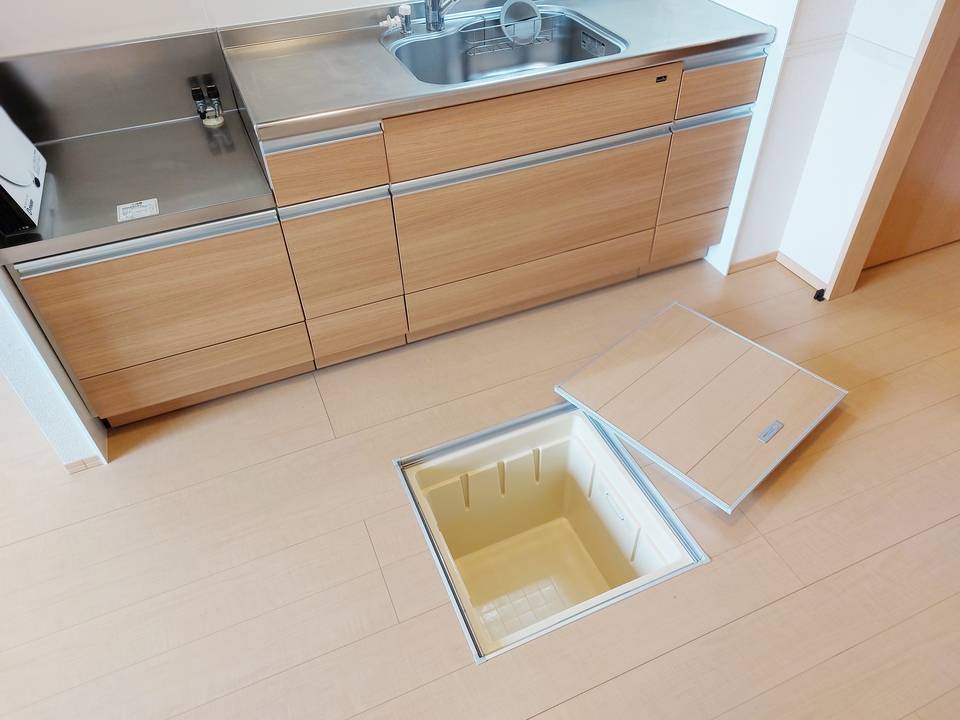 収納　床下収納