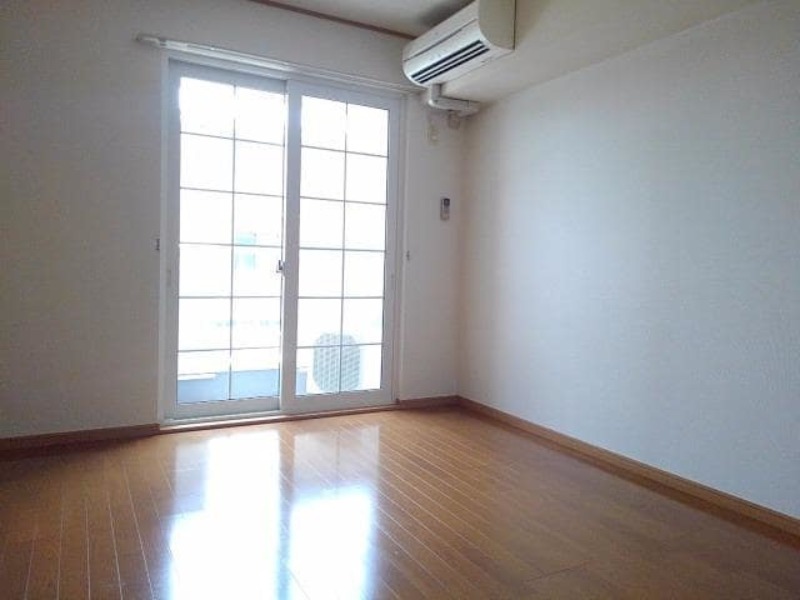 居室・リビング　図面と現状に相違がある場合には現状を優先