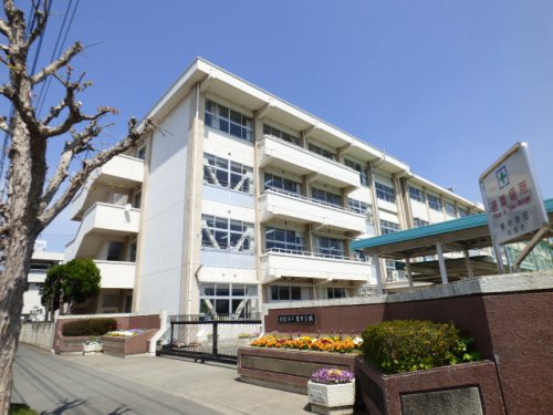 中学校　前橋市立東中学校（中学校）まで913m