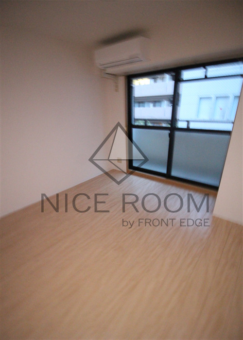 居室・リビング　フィレンツェ船場南　リビング