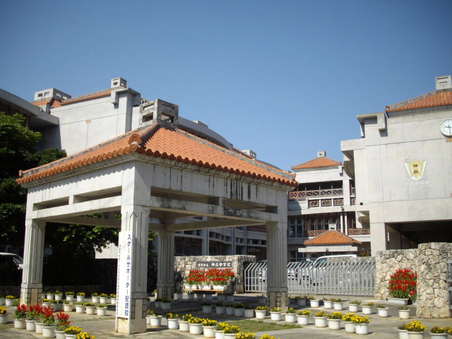 中学校　神森中学校（中学校）まで1649m