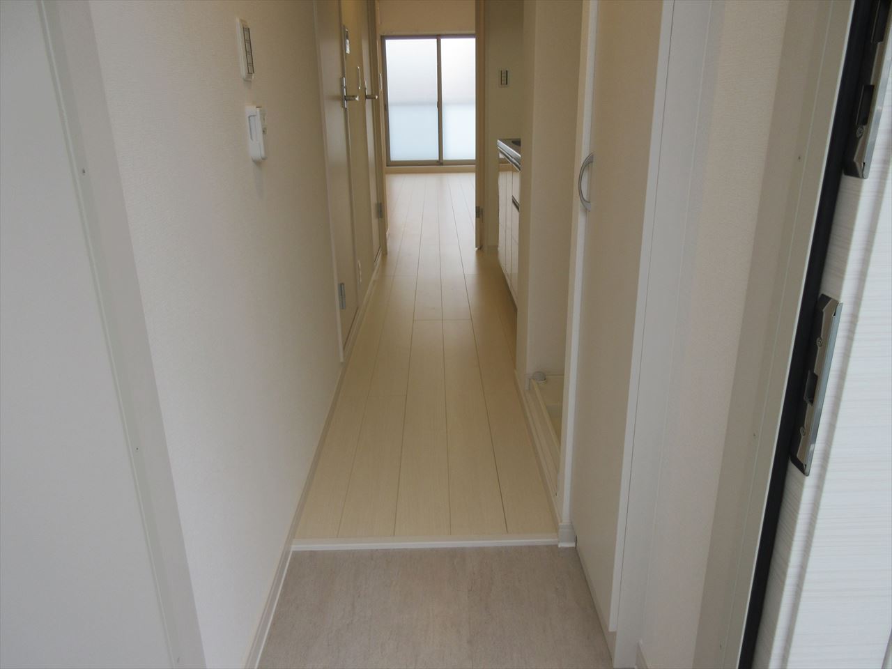 玄関　リブリ・グランシャインゴキソ