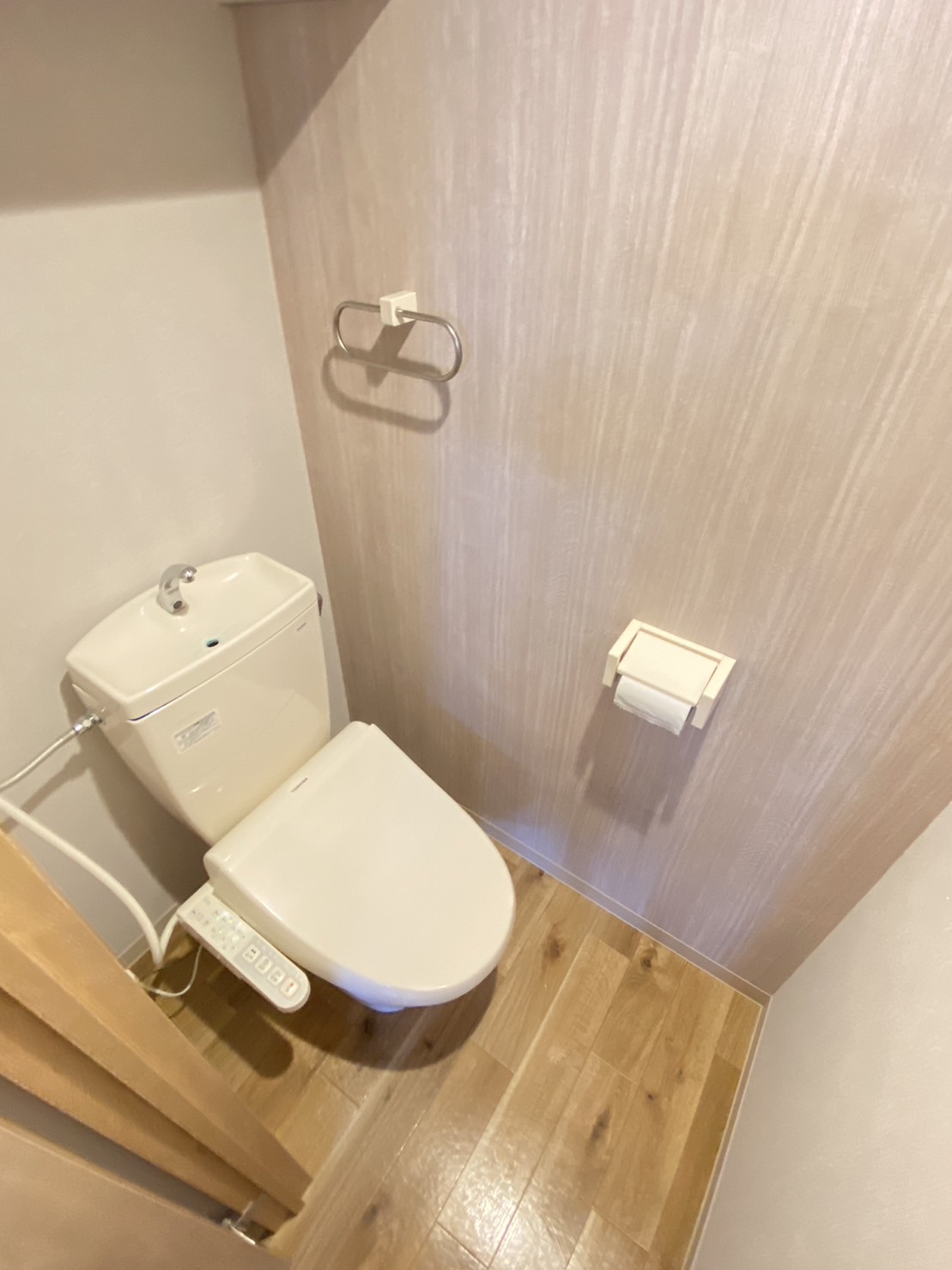 トイレ　※他号室のお写真です。