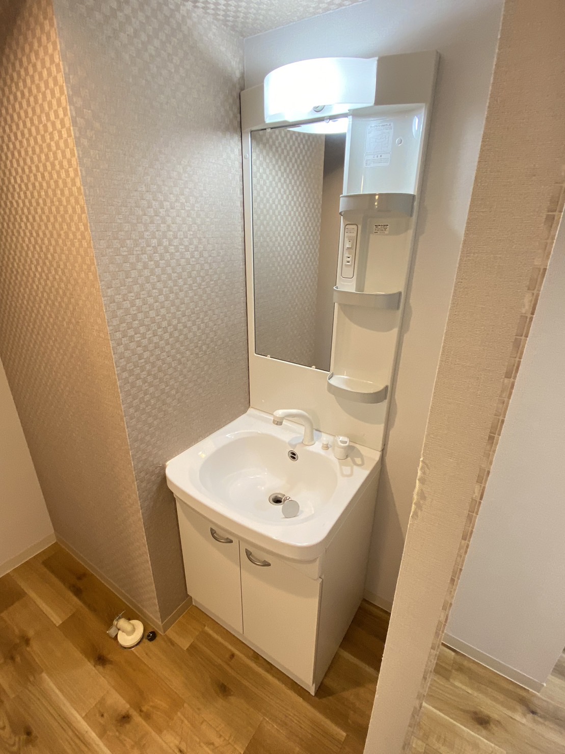 洗面設備　※他号室のお写真です。