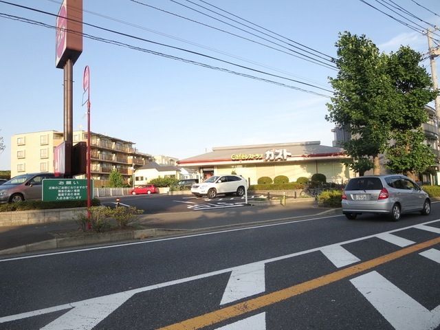 飲食店　ガスト（飲食店）まで410m