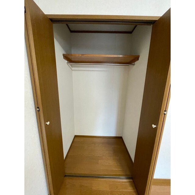 収納　写真は同タイプの別のお部屋です