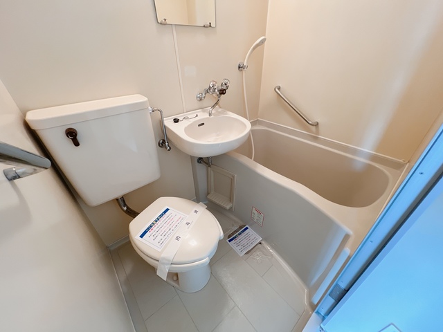 バス・シャワールーム