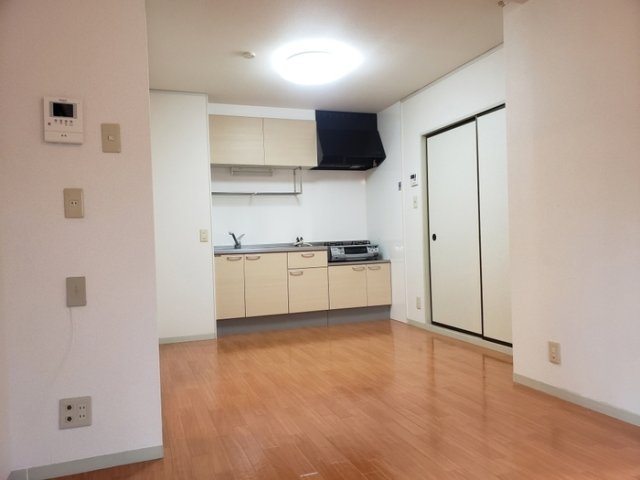 居室・リビング　TVモニターホン付きで安心です！