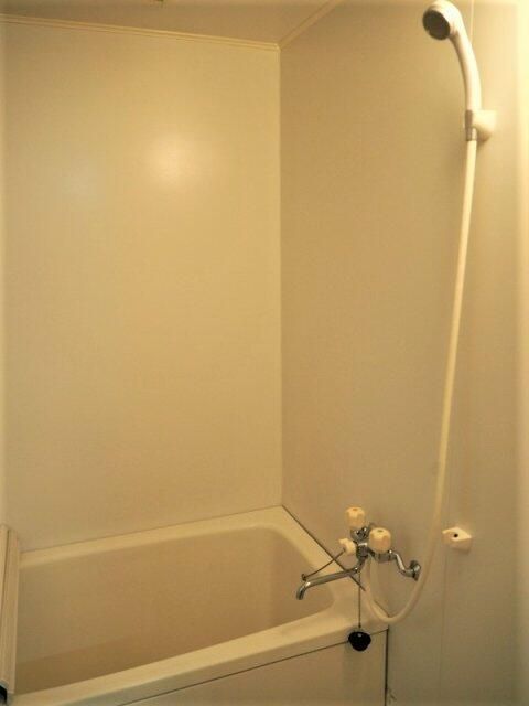 バス・シャワールーム　お風呂で日々の疲れを落としましょう