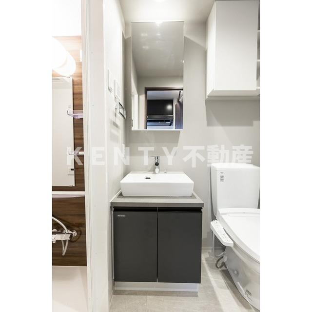 洗面設備　コンパクトで使いやすい洗面所