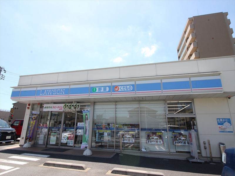 コンビニ　ローソン 守谷中央三丁目店（コンビニ）まで446m