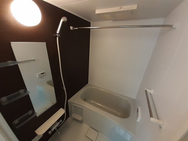 バス・シャワールーム　バス