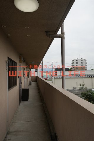 玄関　明るい玄関です