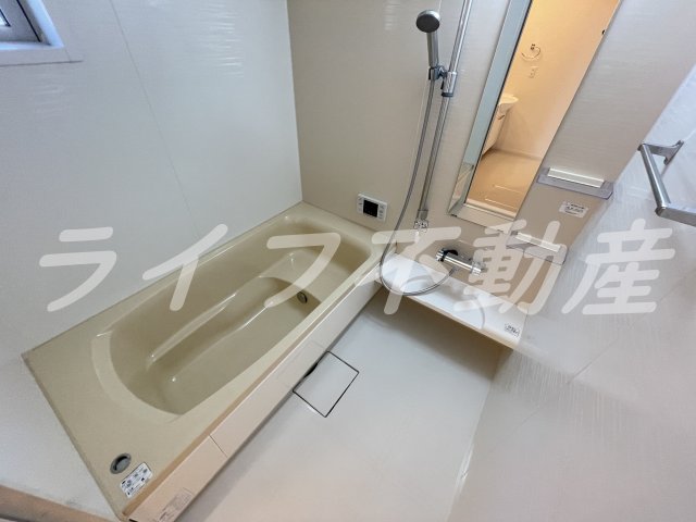 バス・シャワールーム　ゆったり過ごせるお風呂です