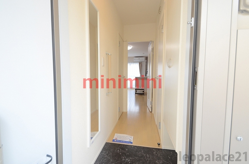 玄関　※写真と現物が異なる場合は現物を優先いたします。