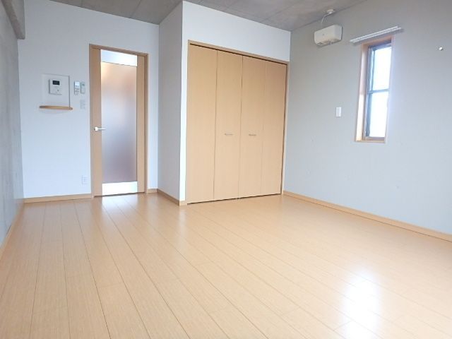 居室・リビング　綺麗な居室