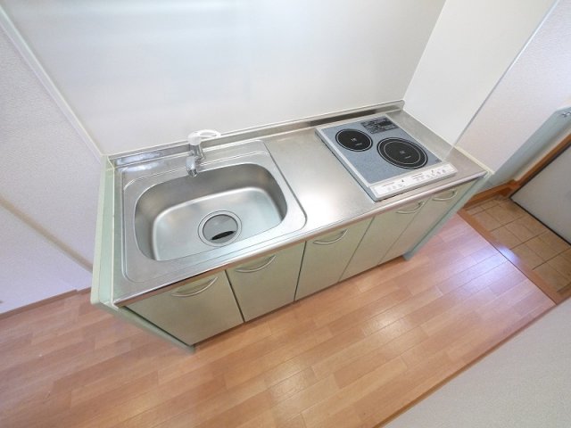 キッチン　2口コンロのシステムキッチンです