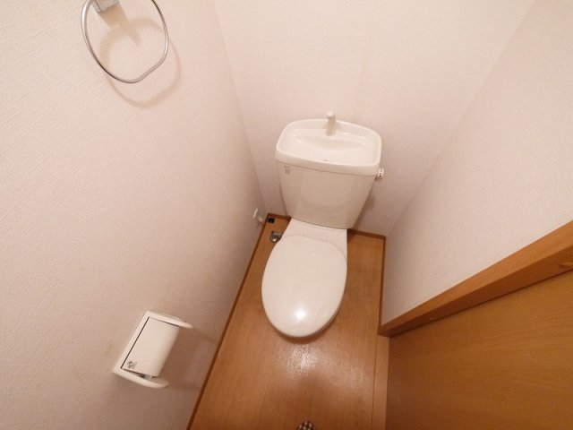 トイレ　シンプルで使いやすいトイレです